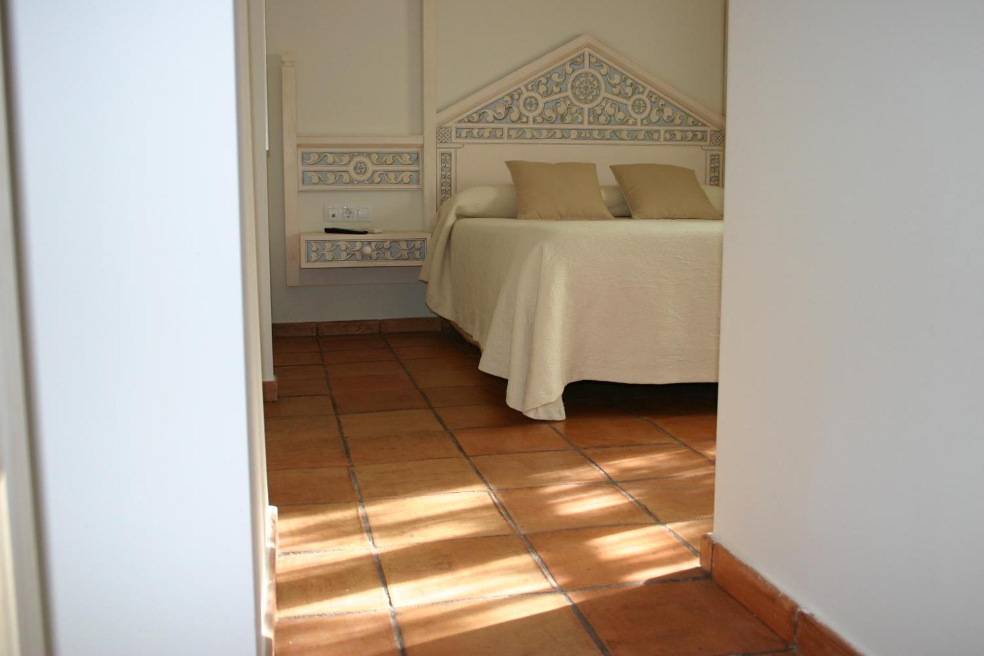 Hostal Santa Maria De Ubeda Extérieur photo